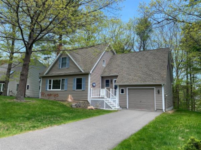 Ogunquit Beach Town Rental - Walk to town with your family and Fur baby